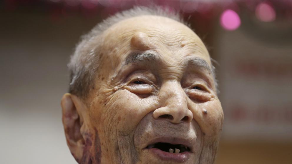 Japan_Oldest_Man-0fb7d_20160119070922-kqxE--992x558@LaVanguardia-Web
