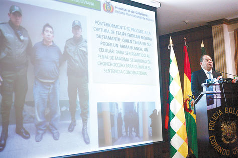 Informe. El ministro de Gobierno, Carlos Romero, da a conocer detalles de la captura de ‘El Killer’.