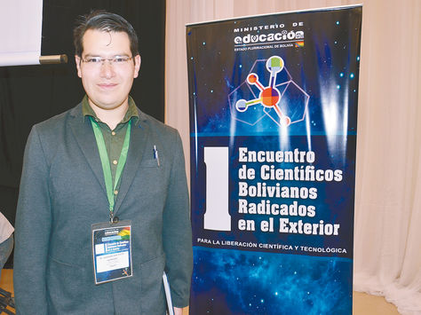 Ciencia. José Iranzo durante su participación en el encuentro de científicos radicados en el exterior.