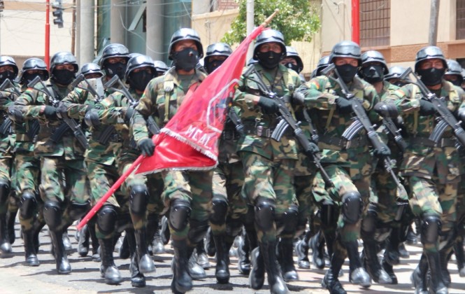 Instructores de Cuba y Venezuela serán docentes en la escuela militar antiimperialista de Bolivia
