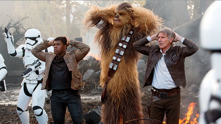 El episodio VII de Star Wars se ubica como la tercera película más exitosa de la historia