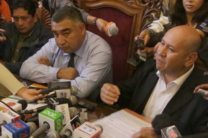 EJECUTIVOS. El presidente del directorio de FANCESA, Eduardo Rivero, y el gerente de la empresa, Herland Daza...