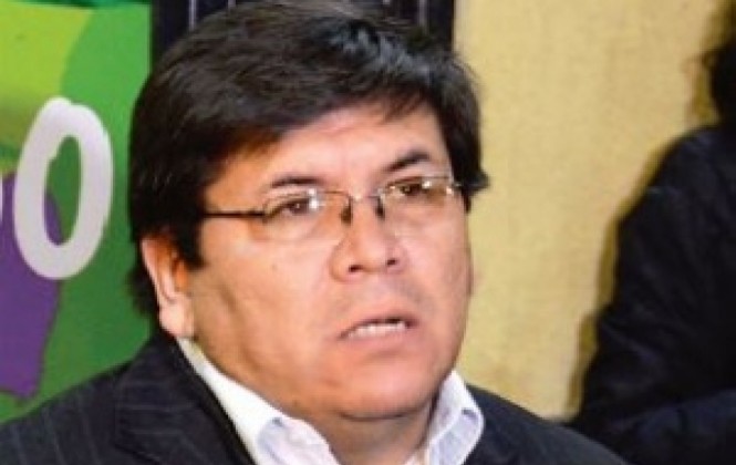 Asambleísta de Sol.Bo dice que amenaza de expulsión de Brennan busca desviar atención del escándalo Zapata