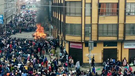 Destrozos en la Alcaldía de El Alto. | Foto archivo  - Los Tiempos  | Usuario