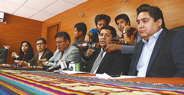 La sala plena del Tribunal Constitucional Plurinacional se encuentra sin cuórum debido a que cuatro magistrados están de viaje a China
