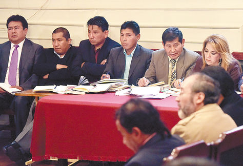 Cautelares. La audiencia de los 7 implicados se desarrolló ayer en el Tribunal de Justicia de La Paz.
