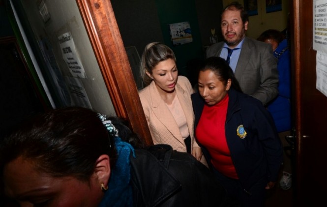Un juez decidirá la situación de Gabriela Zapata, quien sigue aprehendida tras acogerse  al silencio