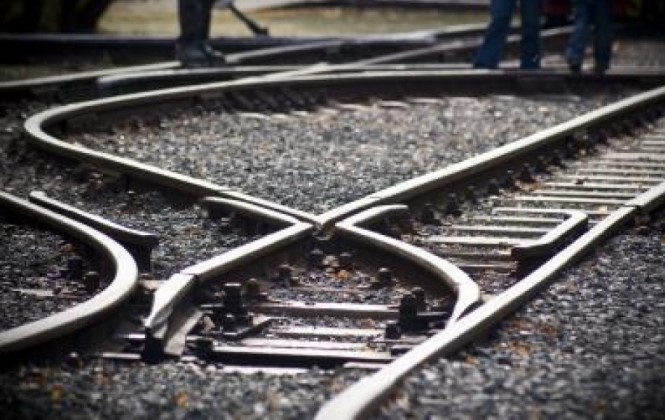 Gobierno se da dos semanas para reemplazar a CAMC y continuar obra ferroviaria 