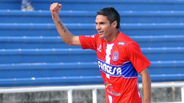 Martín Palavicini, goleador de Universitario de Sucre. Foto. Internet