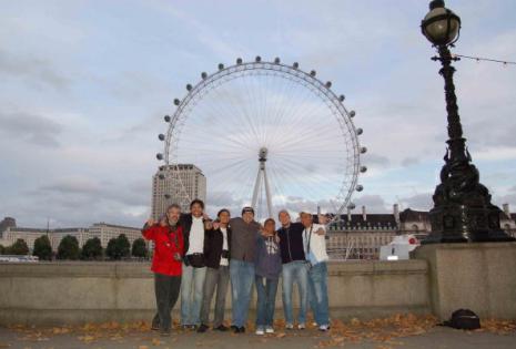 En Londres con la banda Azul Azul después de un concierto