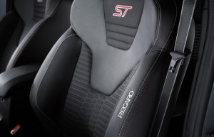 Ford-Fiesta-ST200-10