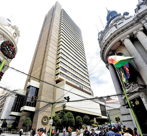 La Paz. En la fotografía se ve el edificio del Banco Central de Bolivia (BCB).