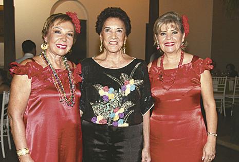 /SIMPÁTICAS. Cheryl Bravo, ‘Mimí’ Ortiz Y Blanqui Chávez, de mujeres de ayuda social