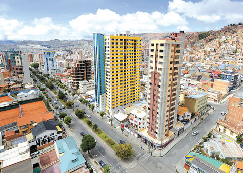 Inmuebles. Una vista de la ciudad de La Paz donde ahora las transferencias de bienes subirán en un 203%.