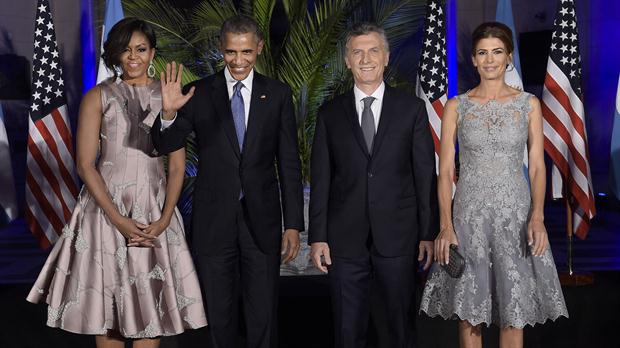 Los looks de Michelle Obama y Juliana Awada
