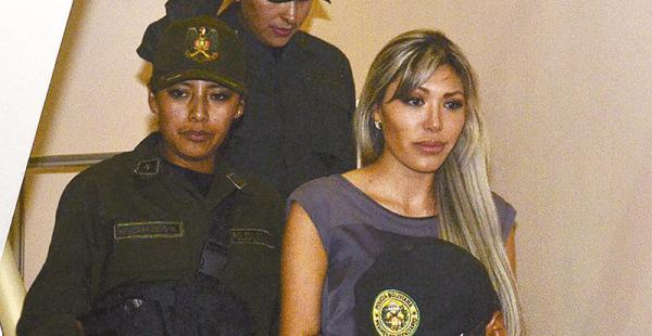 Gabriela Zapata ya no podrá entrevistarse con los medios de prensa