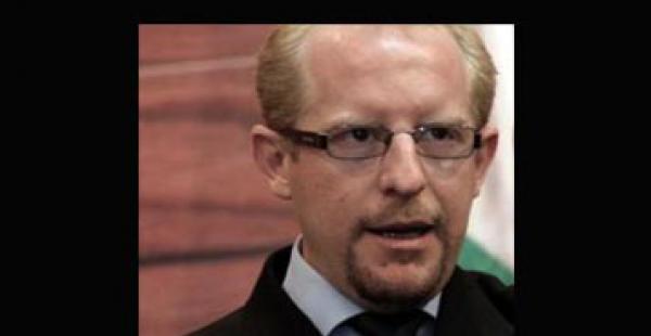 Los cívicos critican que Oliva designe cargos para su región