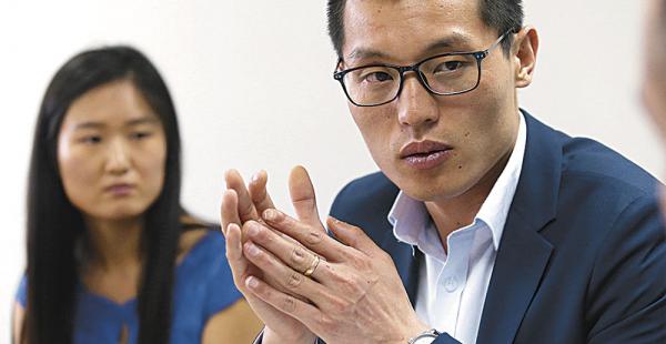 Li adelanta que si logran adjudicarse, vía licitación, nuevas obras aumentarán de $us 55 a más de $us 100 millones su poderío en equipo pesado