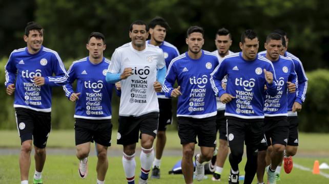 El último partido que ambas selecciones se enfrentaron, en Paraguay, por eliminatorias fue el 15 de junio de 2008. El conjunto local venció a la Verdeamarela (2-0). Foto: Reuters