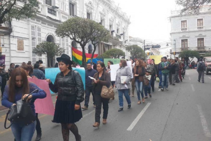 MARCHA. Residentes de Camargo en protesta por el asesinato de Carola.