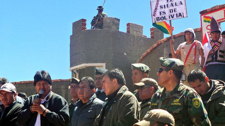 El presidente Evo Morales inspecciona el Silala. Foto: @FreddyteleSUR 