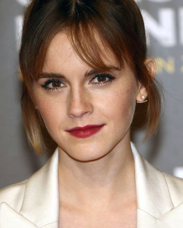 Emma Watson luce su rostro con pecas en el estreno de 'Colonia'. Emma Watson luce su rostro con pecas en el estreno de 'Colonia'.