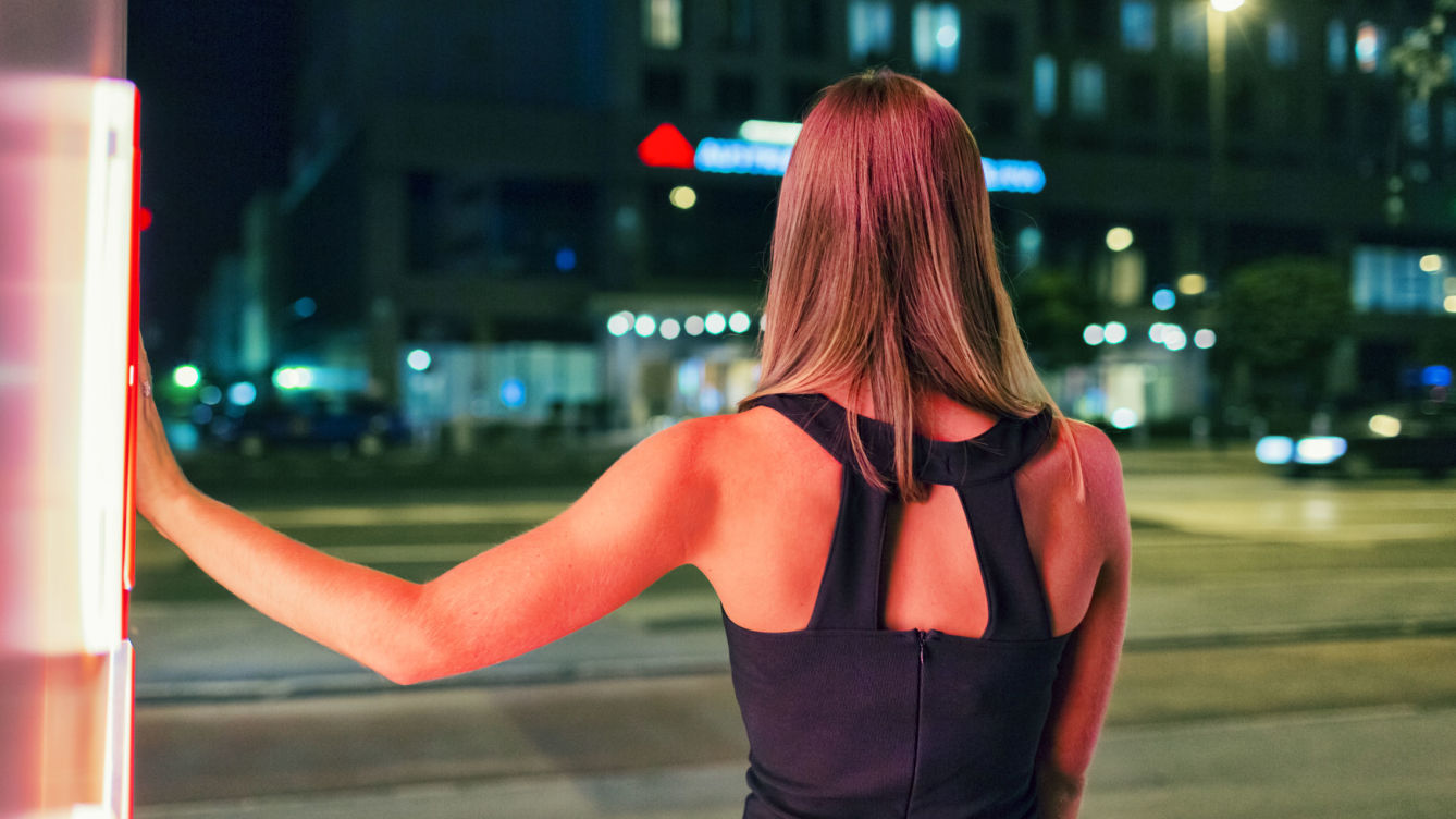 una-madama-de-las-vegas-explica-por-que-los-hombres-recurren-a-la-prostitucion