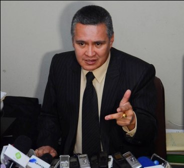 Defensa-de-Zapata-denuncia-amenaza-y-amedrentamiento