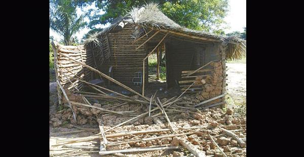 La choza de una familia fue destruida totalmente por maquinaria en Taperas II