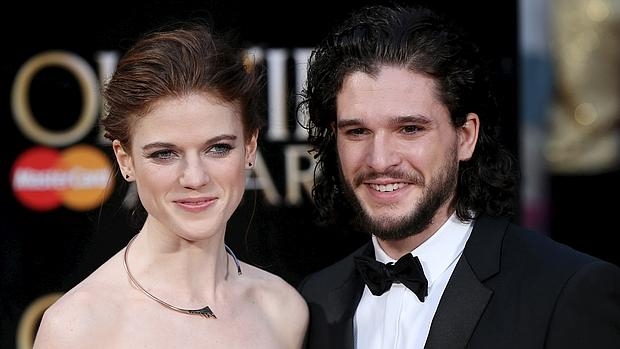 La pareja apareció en la alfombra roja de Olivier Awards