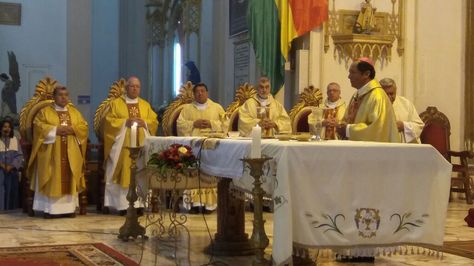 Mons. Ricardo Centellas, en la Catedral de Cochabamba: Foto, Conferencia Episcopal Boliviana (CEB).