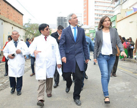 García Linera el en acto de entrega del bloque de oncohemetalogía y equipamiento para el Hospital del Niño.