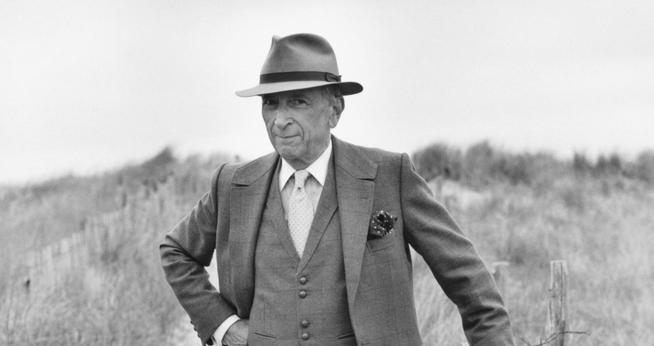 Guy Talese en Ocean City (Nueva Jersey), en el año 2000. (Christopher Felver/Corbis)