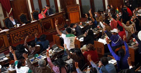 Los integrantes de la Asamblea Legislativa acordaron el reglamento para la designación del contralor