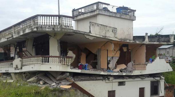 Casas colapsaron en Pedernales tras el terremoto en Ecuador. Foto: Juan Carlos Pérez  para EL COMERCIO