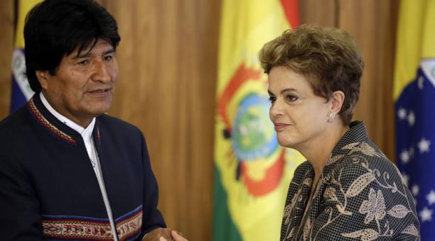 Evo Morales dice que la derecha quiere dar golpe a Dilma Rousseff