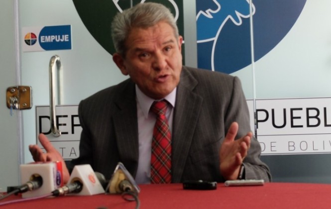 Defensor Villena recuerda que Morales usó los métodos de protesta que ahora reprime