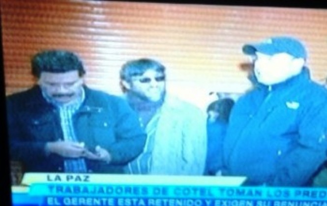 Trabajadores de Cotel toman instalaciones, retienen al gerente y piden su renuncia Trabajadores de Cotel toman instalaciones, retienen al gerente y piden su renuncia