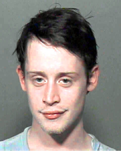 La imagen de la ficha policial de Macaulay.