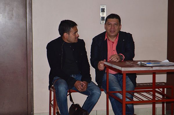Héctor Castellón junto a Marco Antonio Aramayo.
