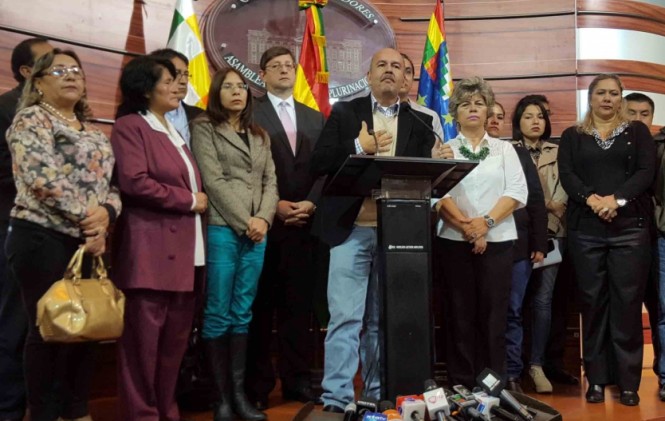 Murillo pide que el Ejército sea procesado por irregular emisión de libretas del servicio militar