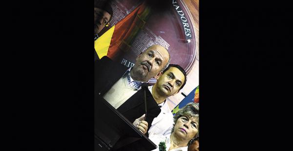 El senador Arturo Murillo (UD) insiste en que el fallo es ‘político’