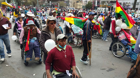 Movilización de las personas con discapacidad en el Prado de La Paz