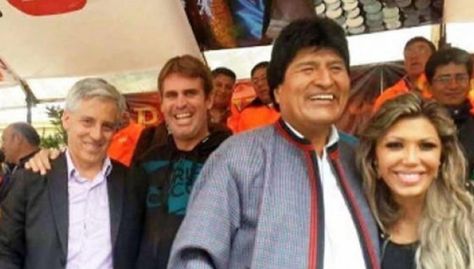 Evo Morales junto a Gabriela Zapata