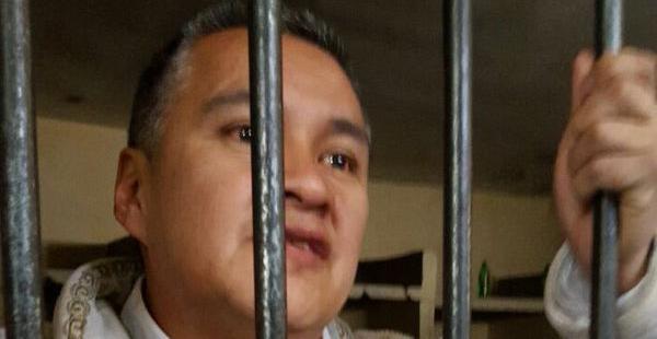 El abogado fue aprehendido en la víspera por la supuesta presentación de un niño falso como hijo de Evo Morales.