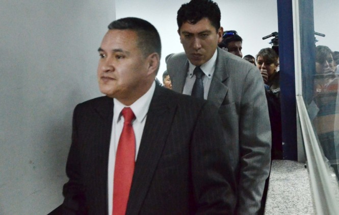 Nuevamente se suspende audiencia de León, abogado denuncia irregularidades 