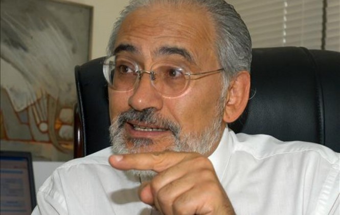 Carlos Mesa sale en defensa de los periodistas y de las libertades democráticas