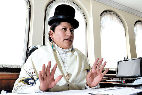 Implementación. La ministra de Justicia, Virginia Velasco, da a conocer a La Razón el plan de trabajo que realizará en 2016 con las prioridades en el campo judicial. Foto: Pedro Laguna - archivo