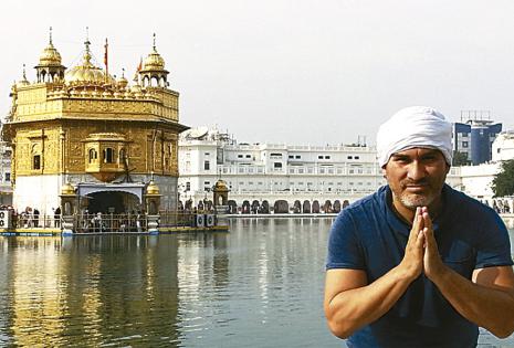 En el Golden Temple, el templo de oro más famoso de Amritsar (India)