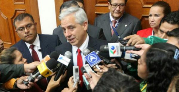 El vicepresidente brindó una conferencia antes de exponer los logros de Bolivia en el hotel Los Tajibos